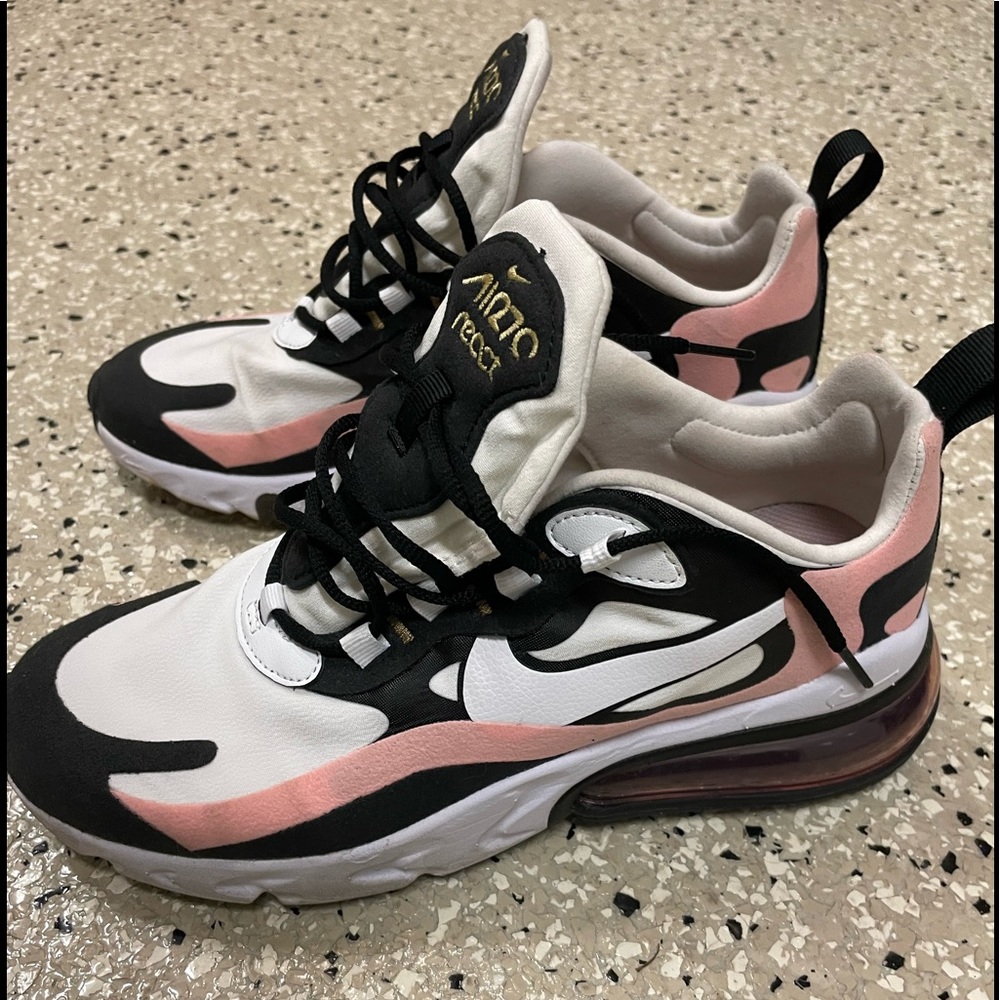 Women’s Nike Air Max 270 React Sneakers Pink and Black size 7.5 - Picture 3 of 7